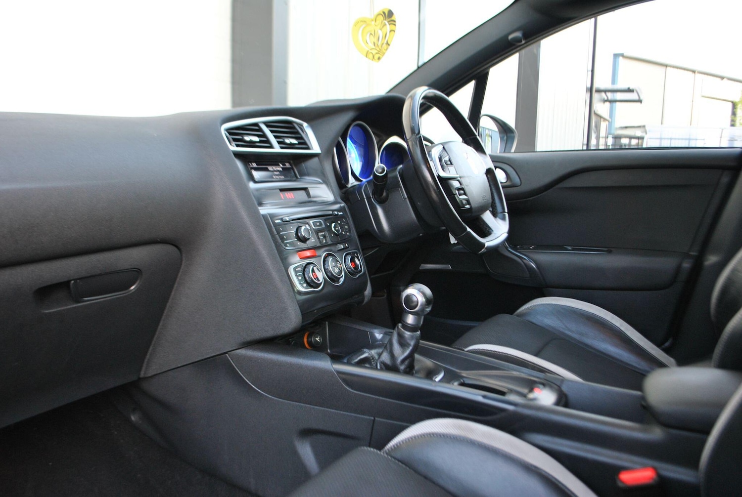 Used Citroen DS4 2013 for sale - 76786521: Photo 9