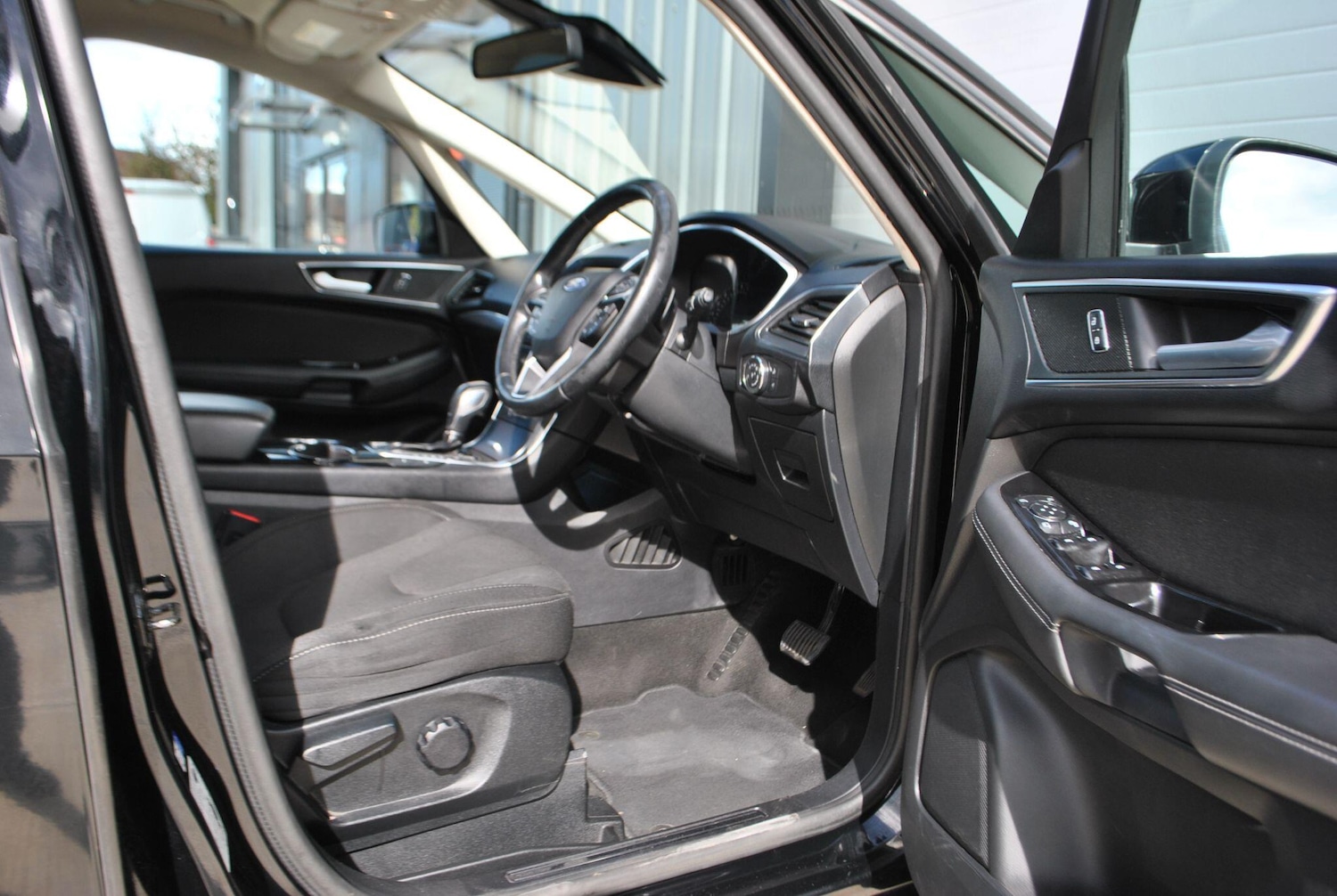 Used Ford S-Max 2016 for sale - 76786945: Photo 15