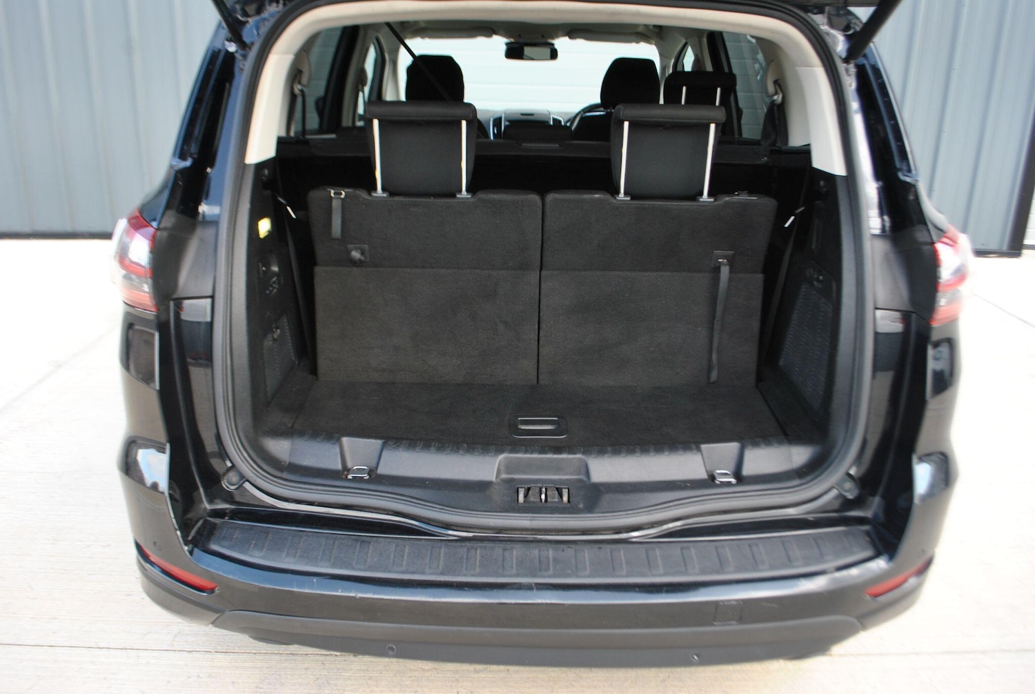 Used Ford S-Max 2016 for sale - 76786945: Photo 36