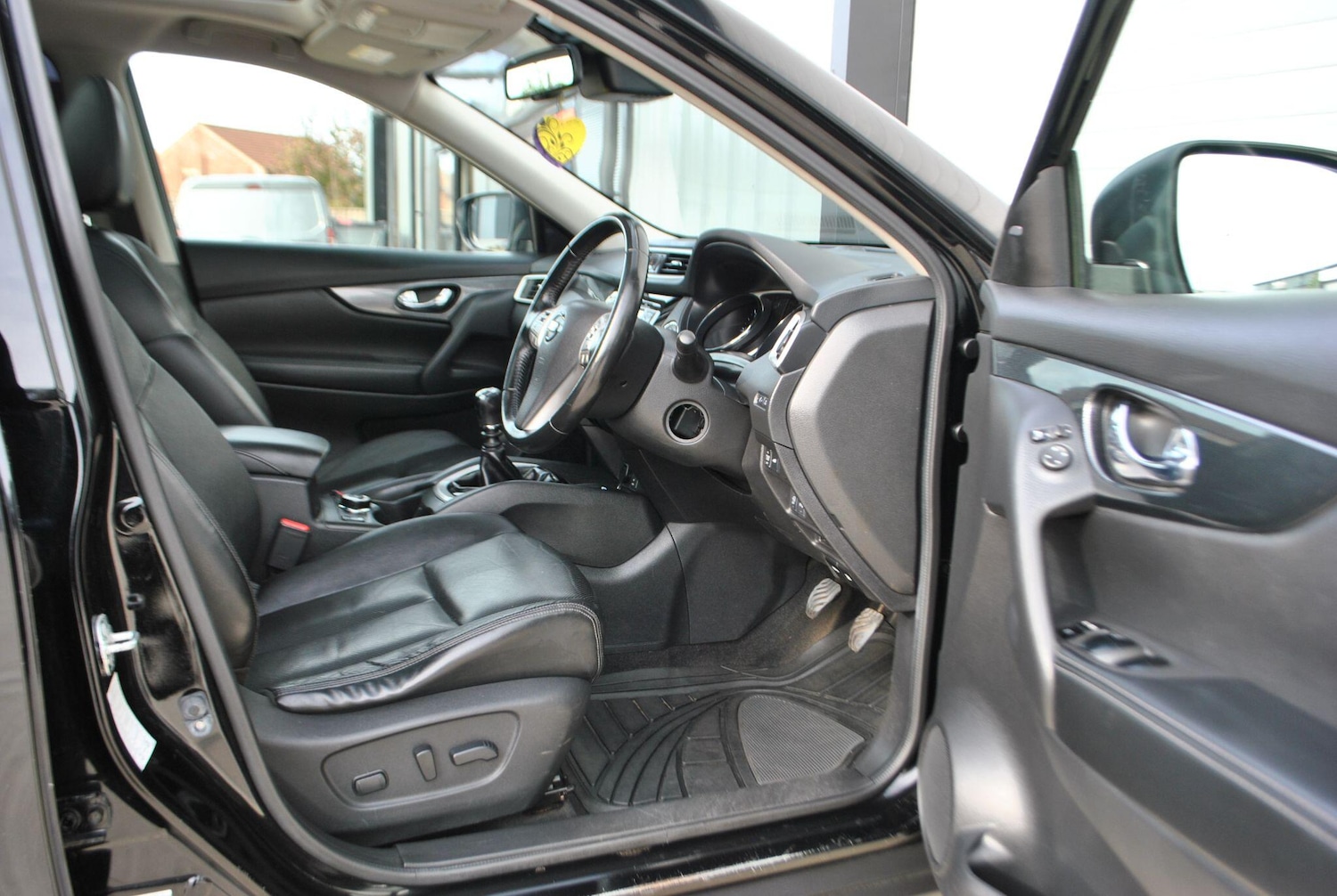 Used Nissan X-Trail 2015 for sale - 76151477: Photo 14