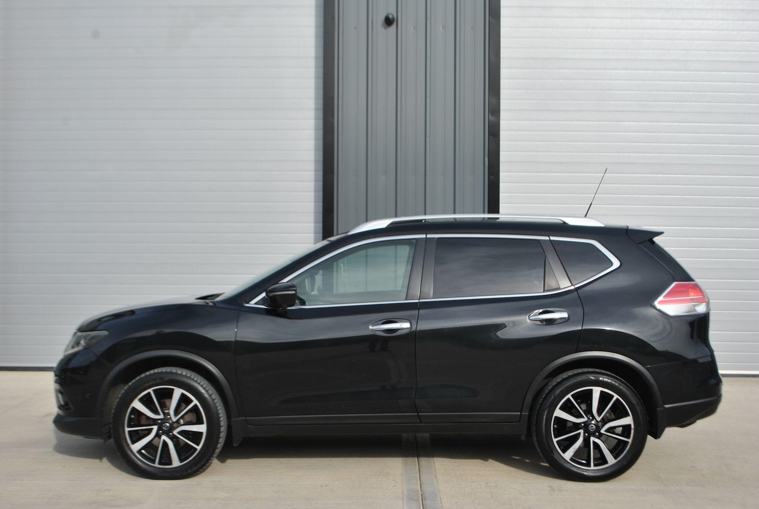 Used Nissan X-Trail 2015 for sale - 76151477: Photo 3