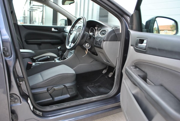 Used Ford Focus 2009 for sale - 75624081: Photo 15