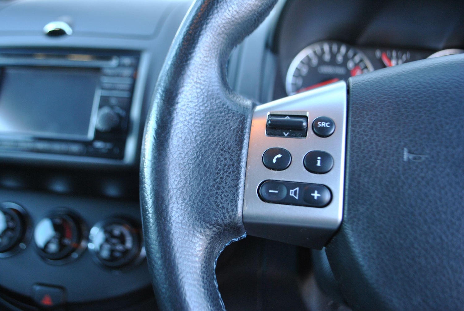 Used Nissan Note 2013 for sale - 76786898: Photo 19