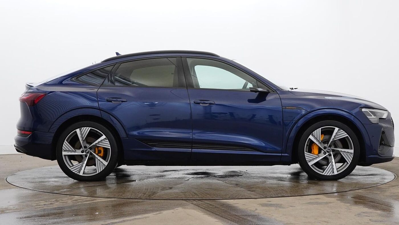 Used Audi e-tron 2022 for sale - 76675191: Photo 4