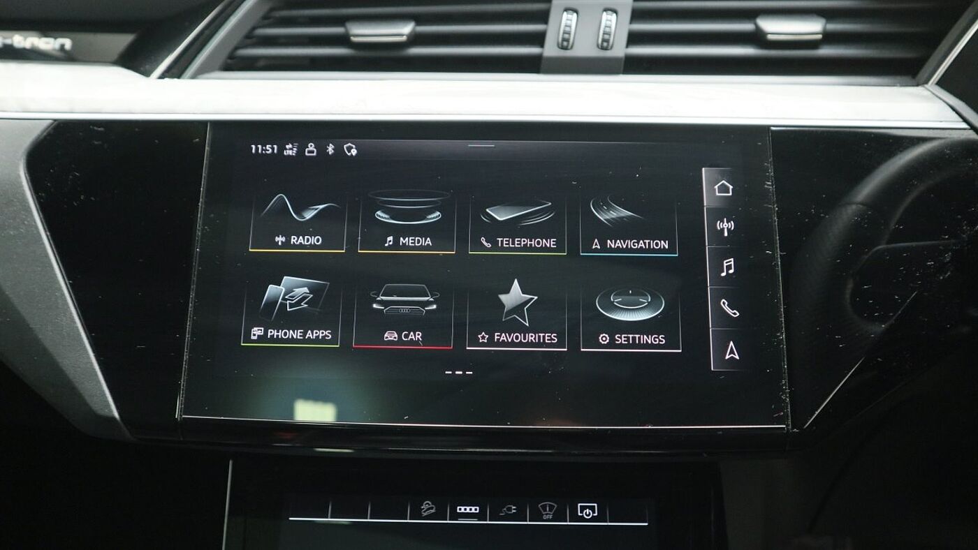 Used Audi e-tron 2022 for sale - 76675191: Photo 8