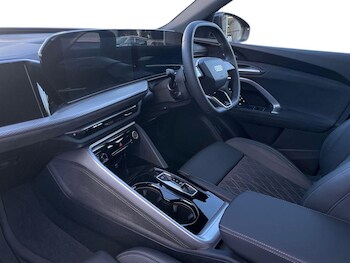 Used Audi Q5 2025 for sale - 77812704: Photo