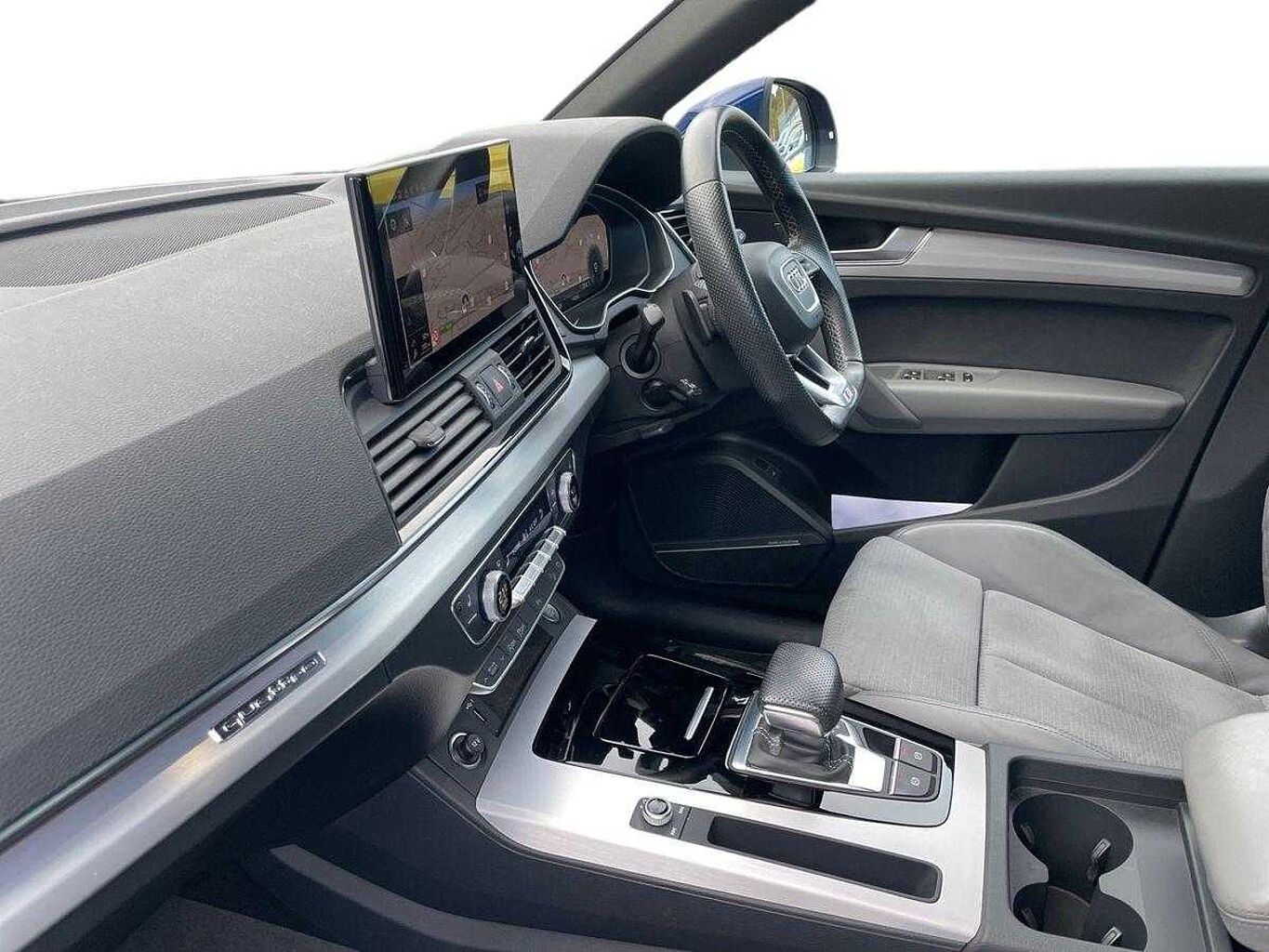 Used Audi Q5 2022 for sale - 76675085: Photo 2