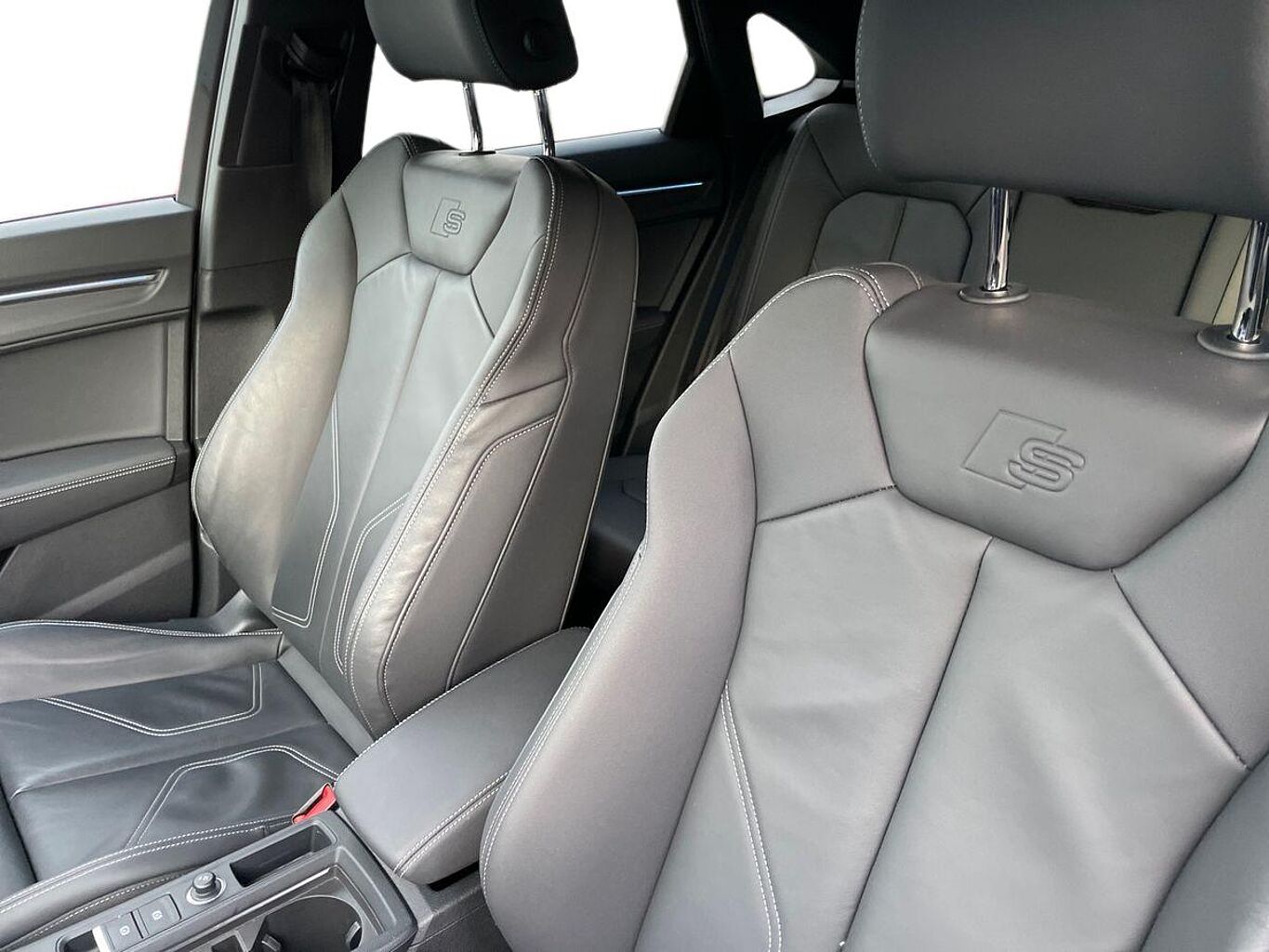 Used Audi Q3 2024 for sale - 77032559: Photo 10