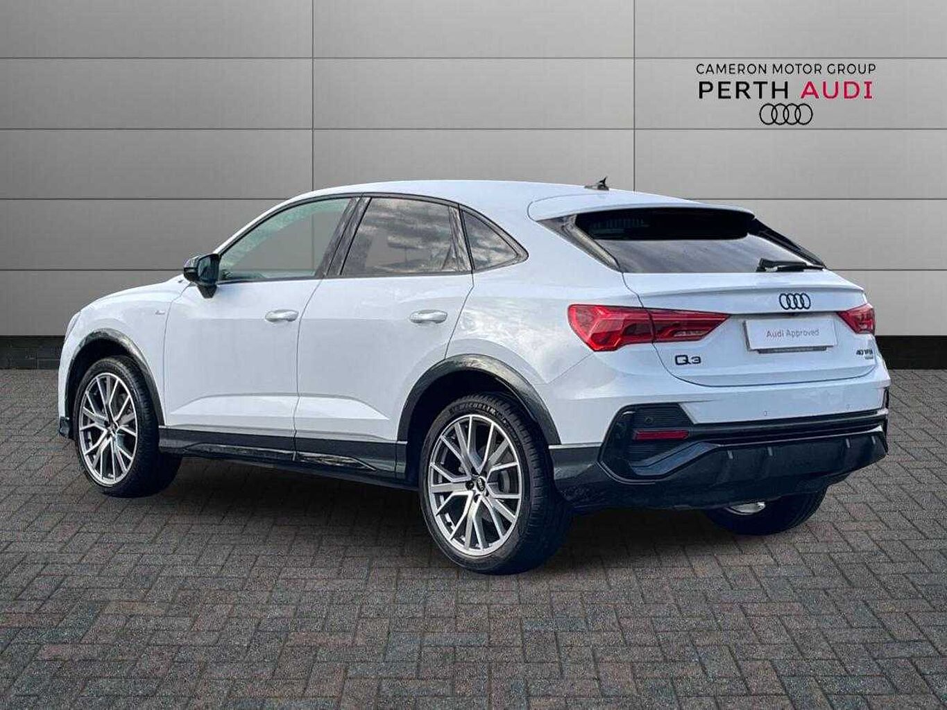 Used Audi Q3 2024 for sale - 77032559: Photo 3