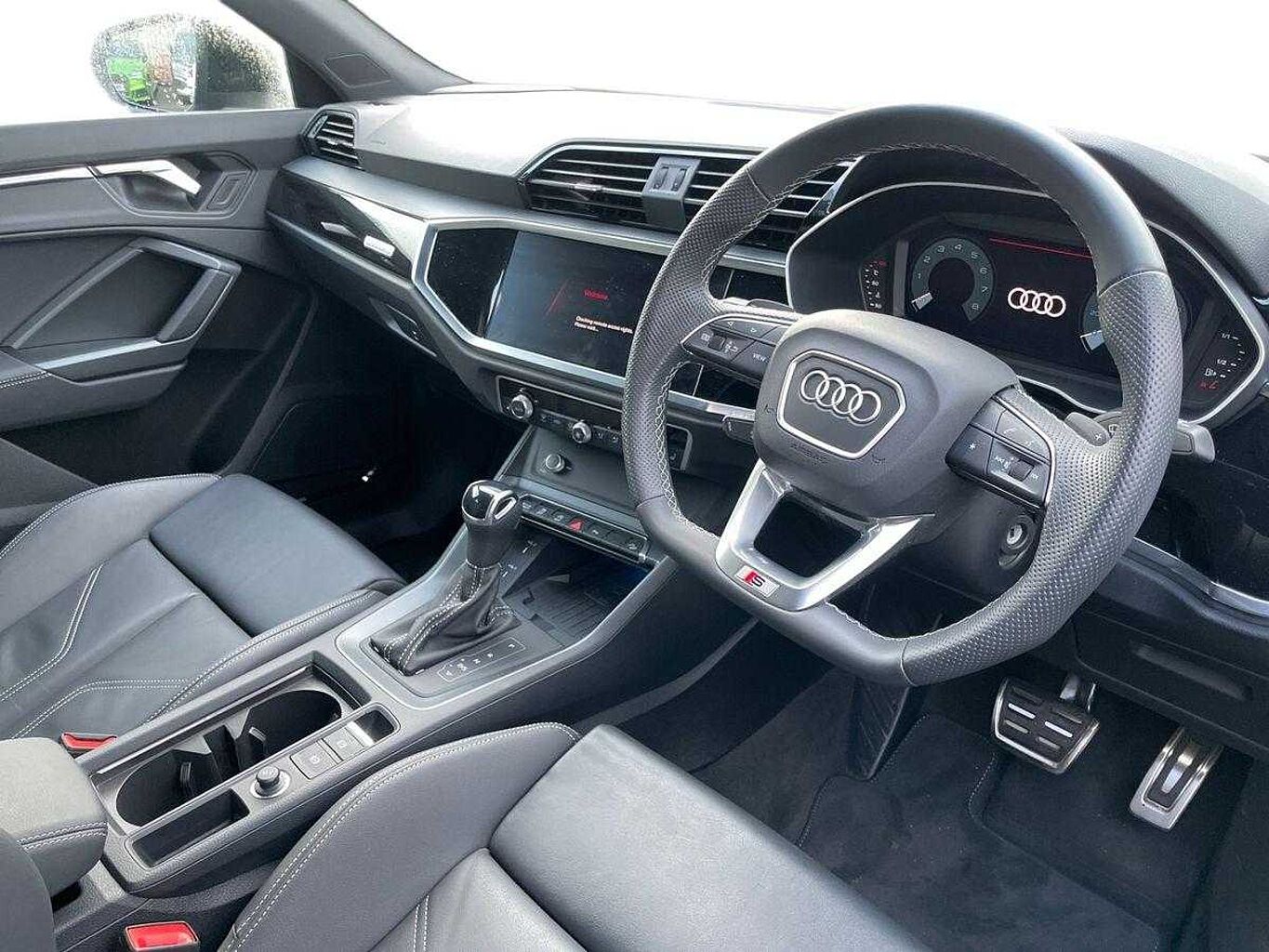 Used Audi Q3 2024 for sale - 77032559: Photo 6