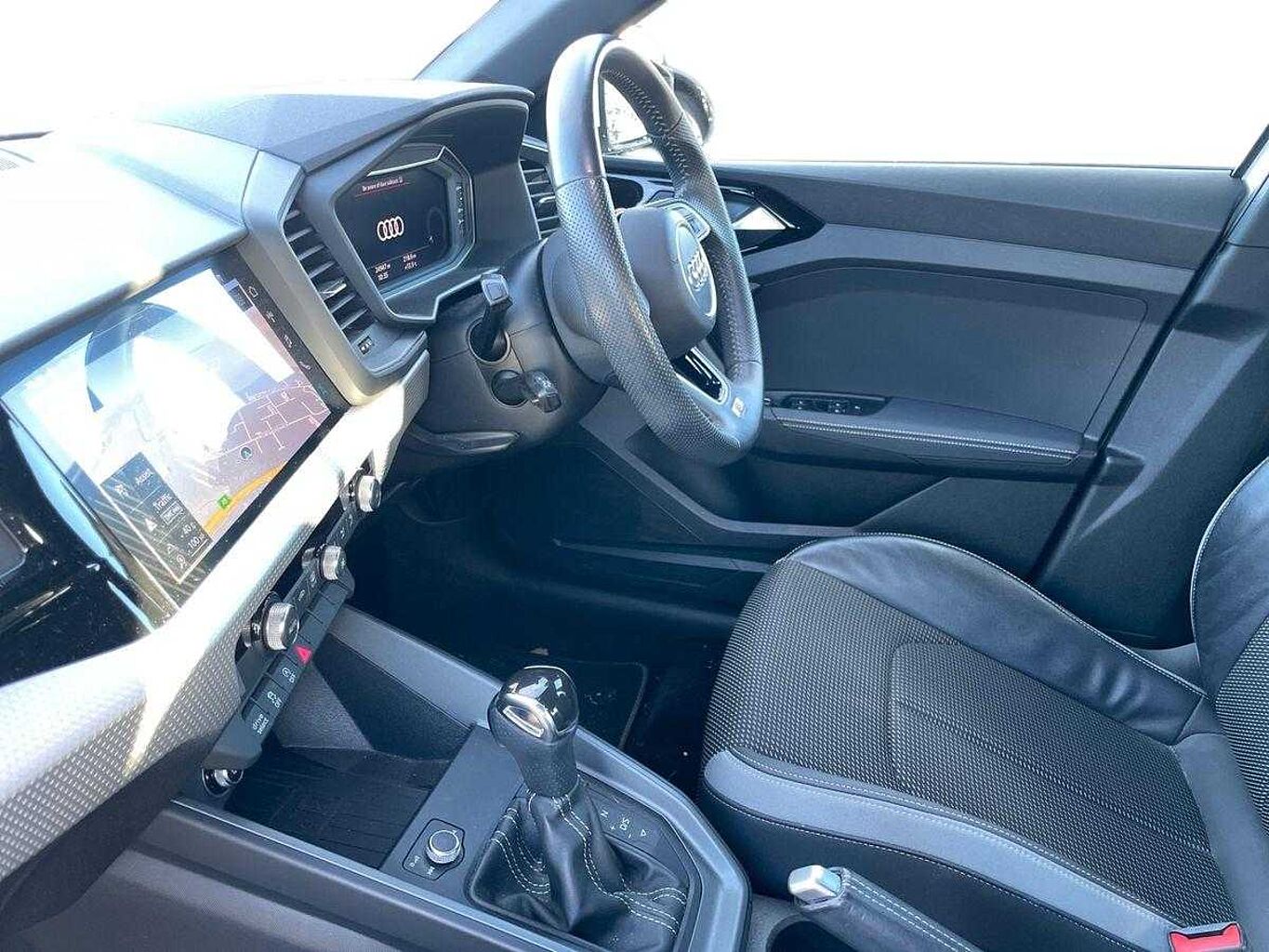 Used Audi A1 2019 for sale - 76673811: Photo 2