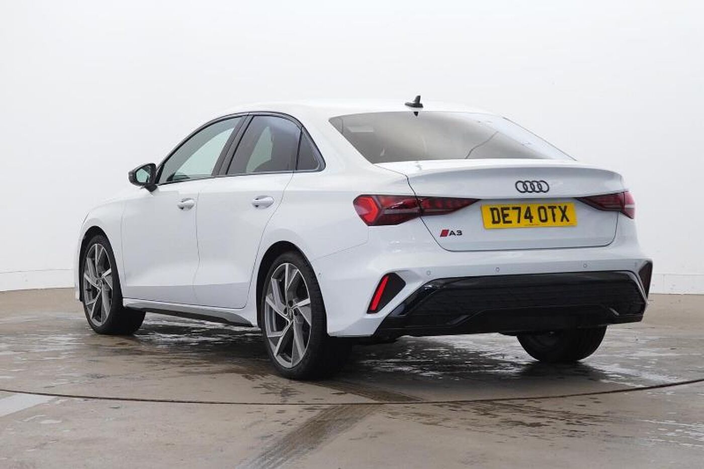 Used Audi A3 2024 for sale - 76677091: Photo 3