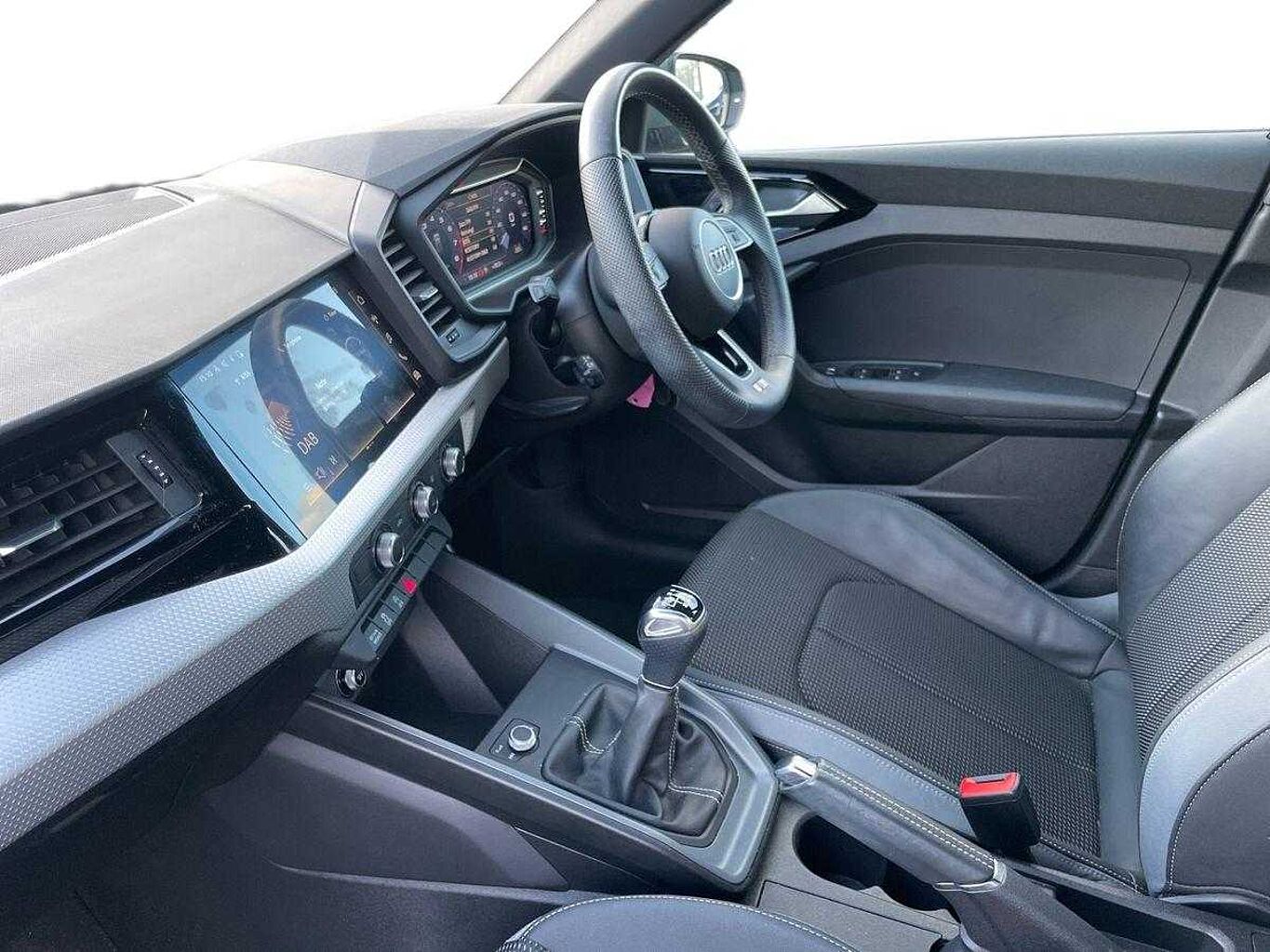 Used Audi A1 2023 for sale - 76553328: Photo 2