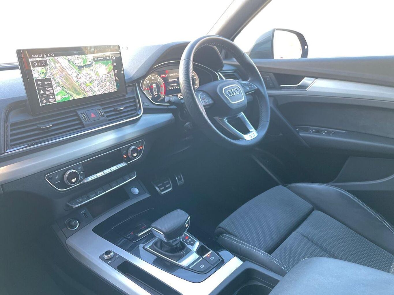 Used Audi Q5 2023 for sale - 76676775: Photo 2