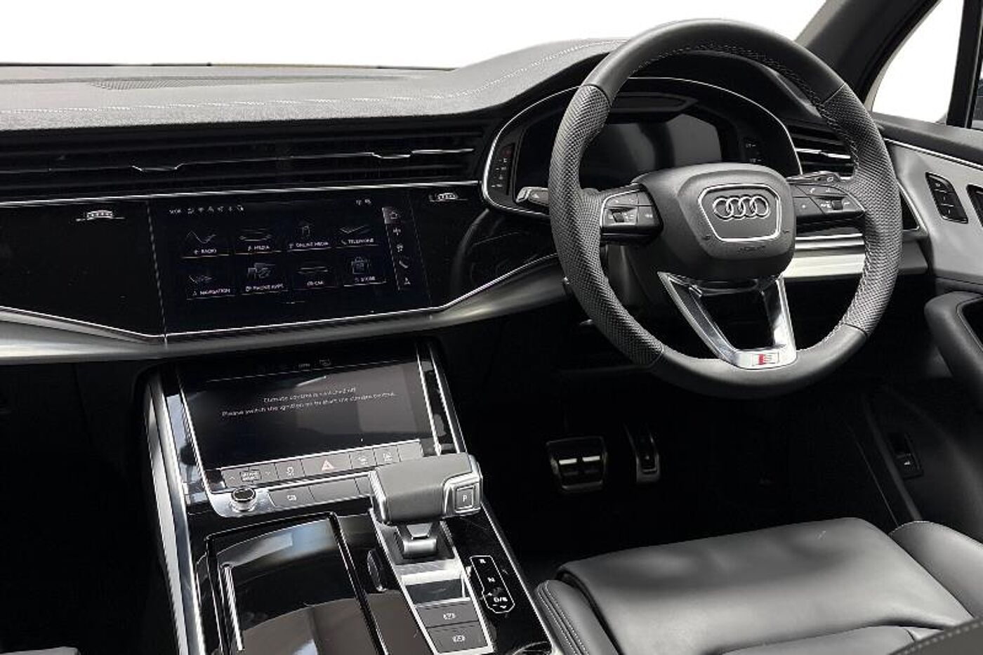 Used Audi Q7 2025 for sale - 76679403: Photo 2