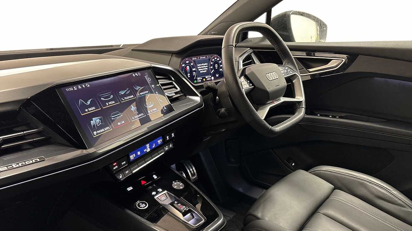 Used Audi Q4 e-tron 2023 for sale - 77112748: Photo 2