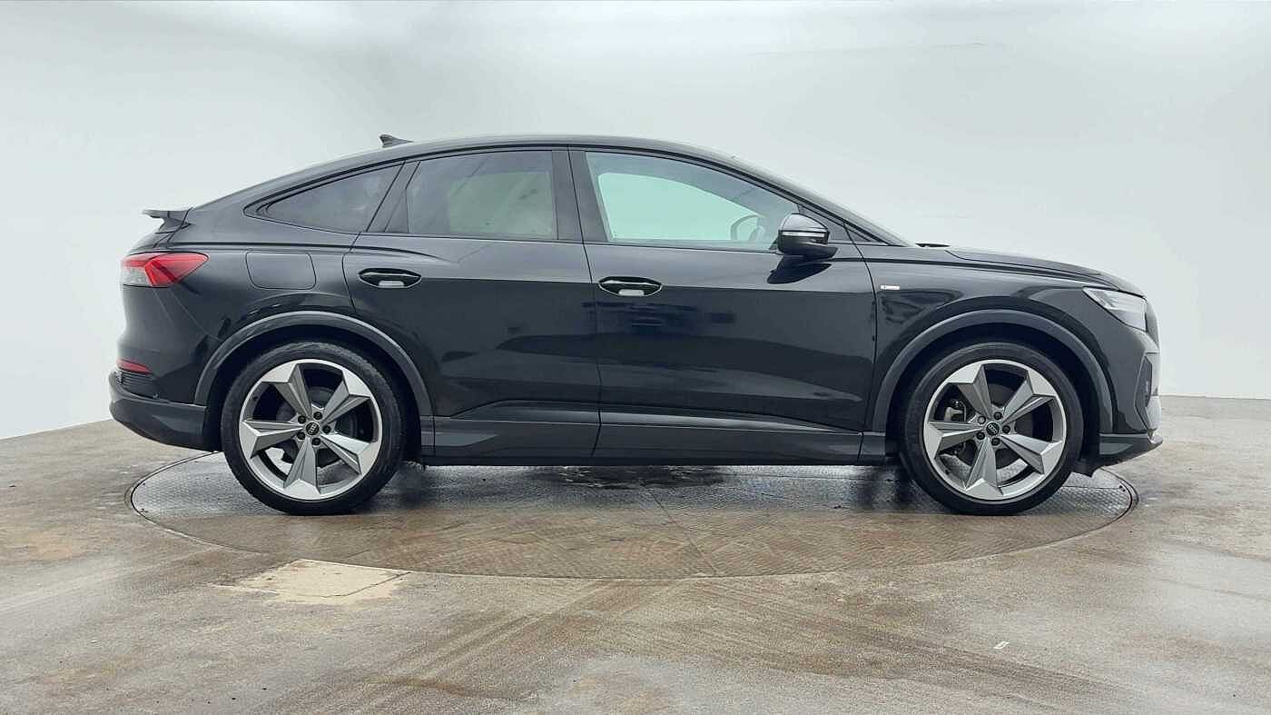 Used Audi Q4 e-tron 2023 for sale - 77112748: Photo 4