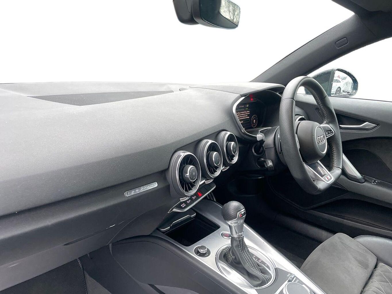 Used Audi TT 2022 for sale - 77551937: Photo 2