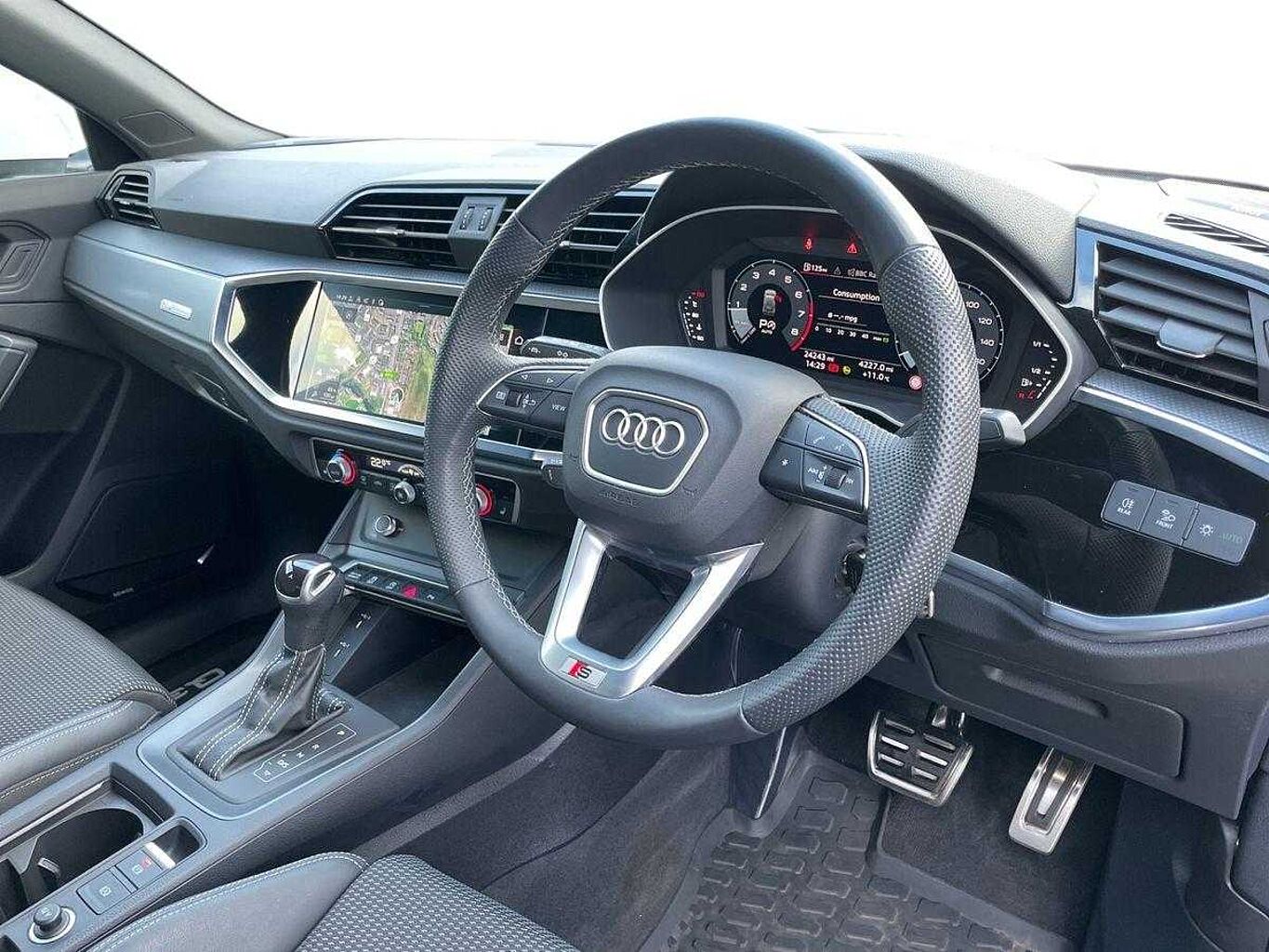 Used Audi Q3 2023 for sale - 76541161: Photo 6
