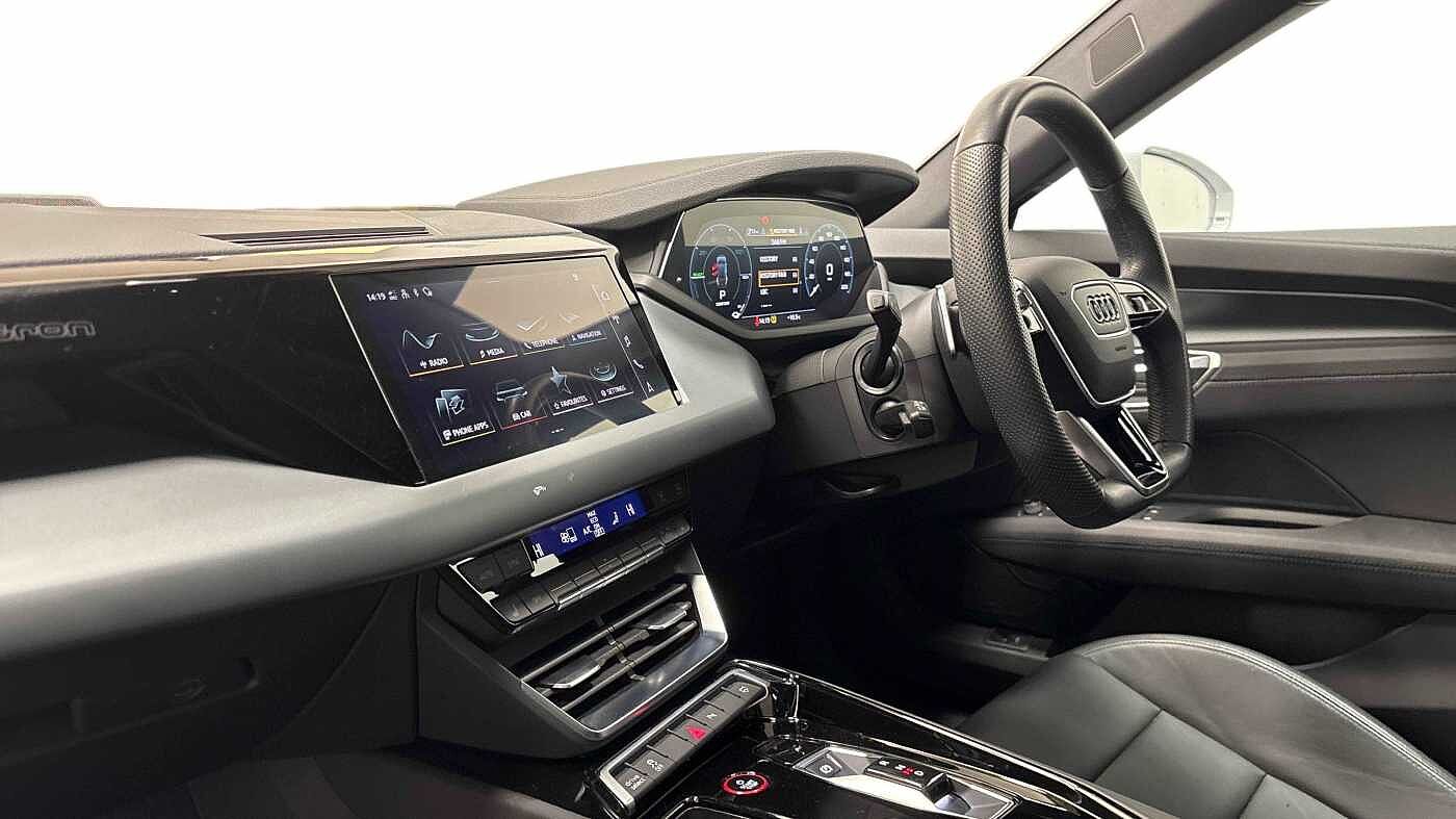 Used Audi e-tron GT 2022 for sale - 77334501: Photo 2