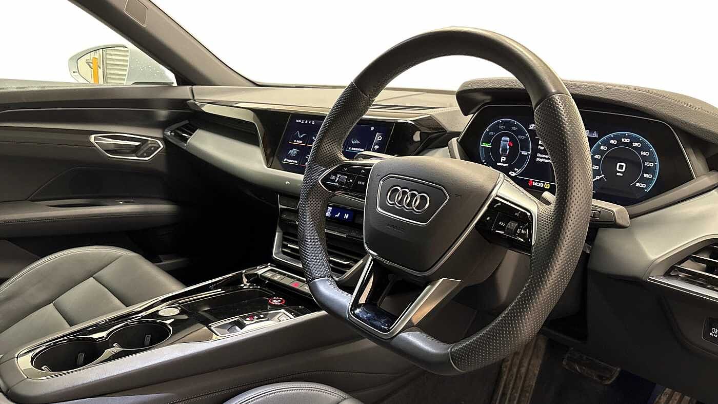 Used Audi e-tron GT 2022 for sale - 77334501: Photo 6
