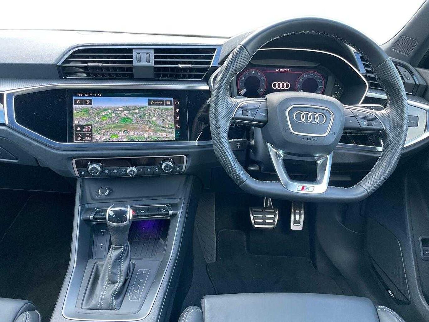 Used Audi Q3 2024 for sale - 76677942: Photo 12