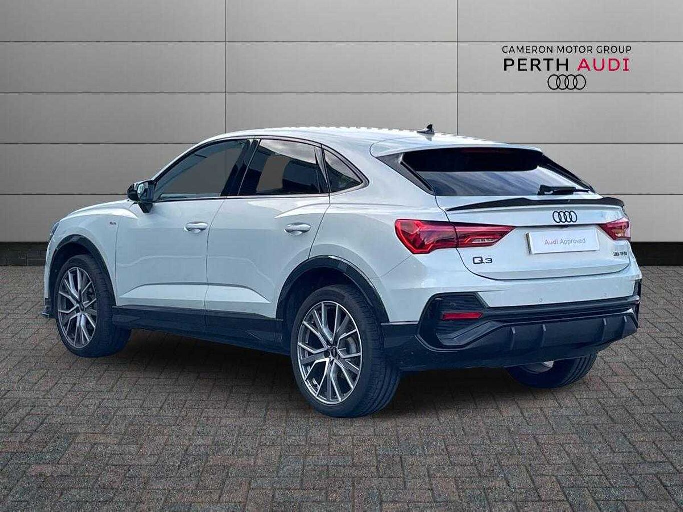 Used Audi Q3 2024 for sale - 76677942: Photo 3