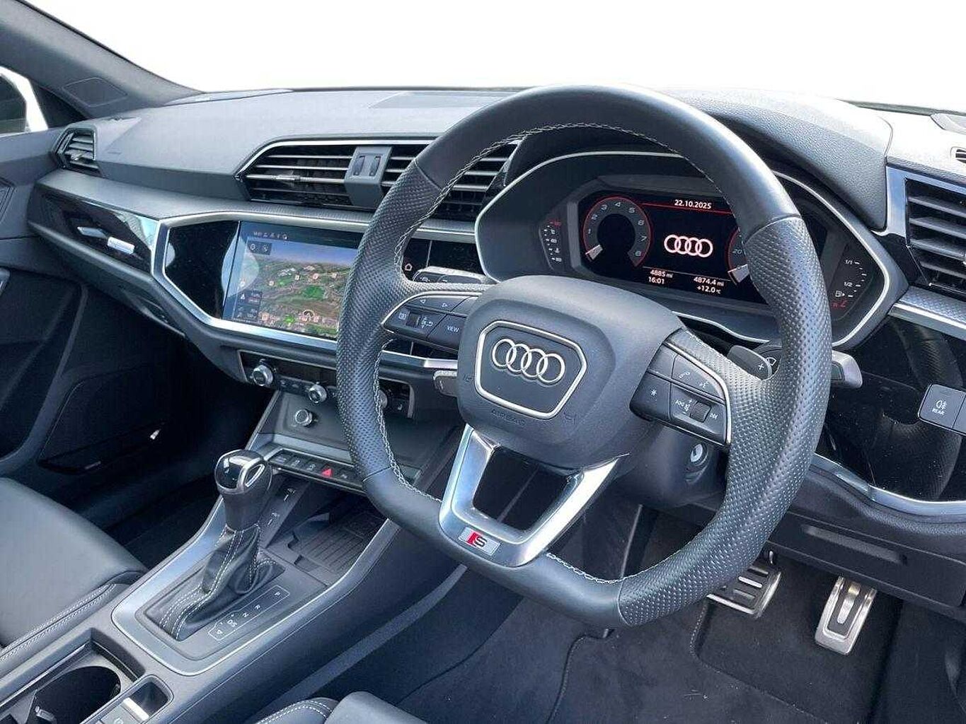 Used Audi Q3 2024 for sale - 76677942: Photo 6