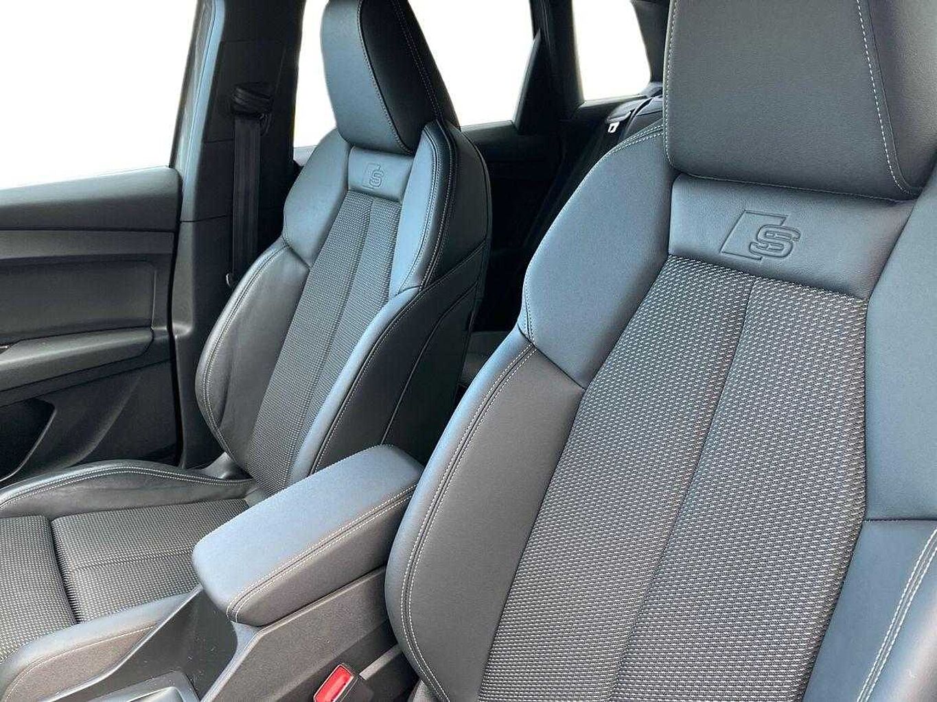 Used Audi Q4 e-tron 2022 for sale - 76674657: Photo 10