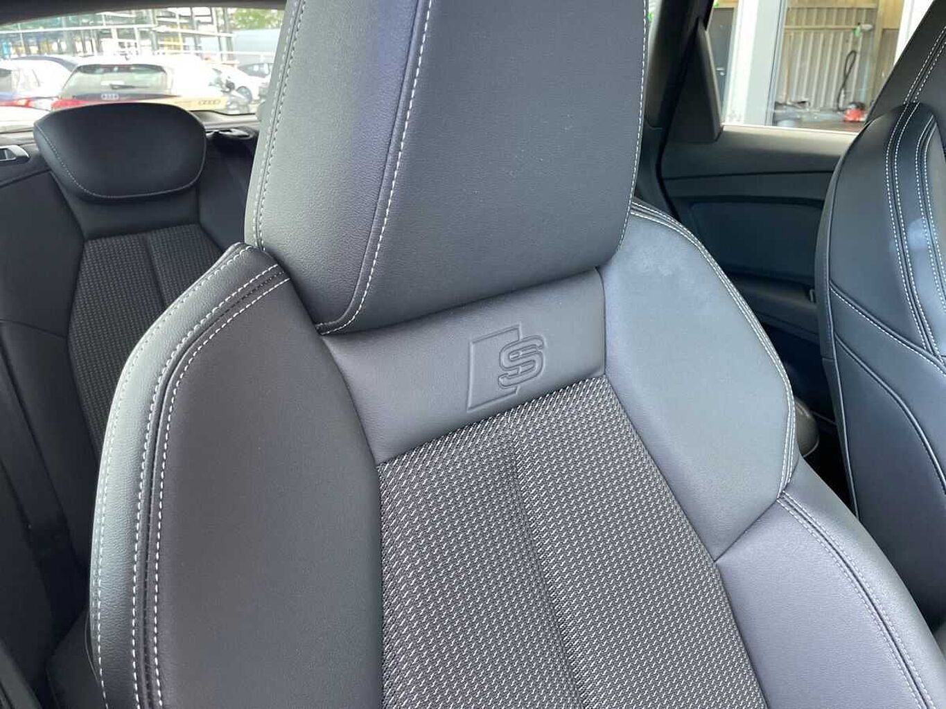 Used Audi Q4 e-tron 2022 for sale - 76674657: Photo 19