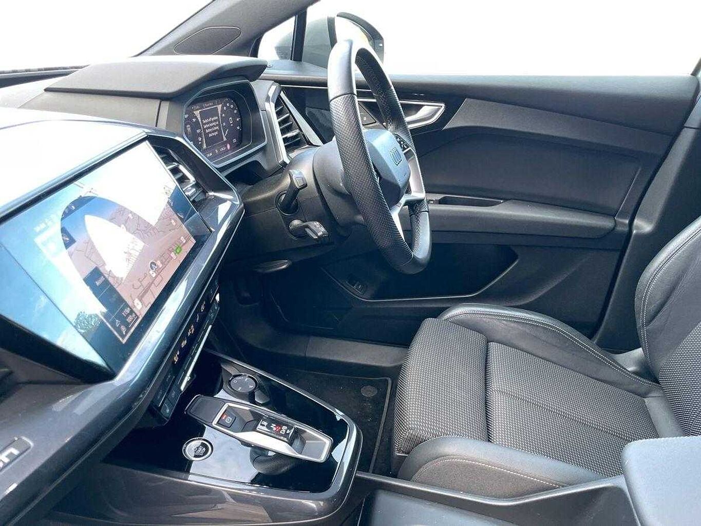 Used Audi Q4 e-tron 2022 for sale - 76674657: Photo 2