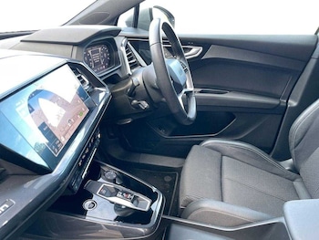 Used Audi Q4 e-tron 2022 for sale - 76674657: Photo