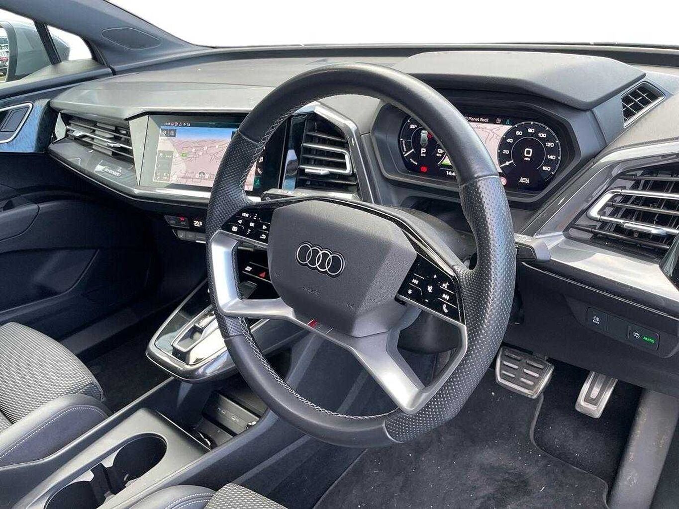 Used Audi Q4 e-tron 2022 for sale - 76674657: Photo 6