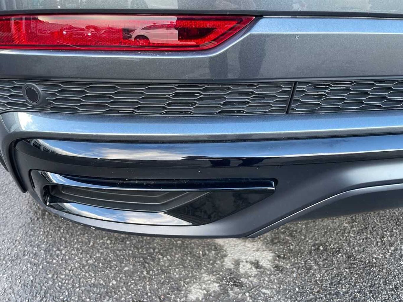 Used Audi Q8 2023 for sale - 76675817: Photo 13