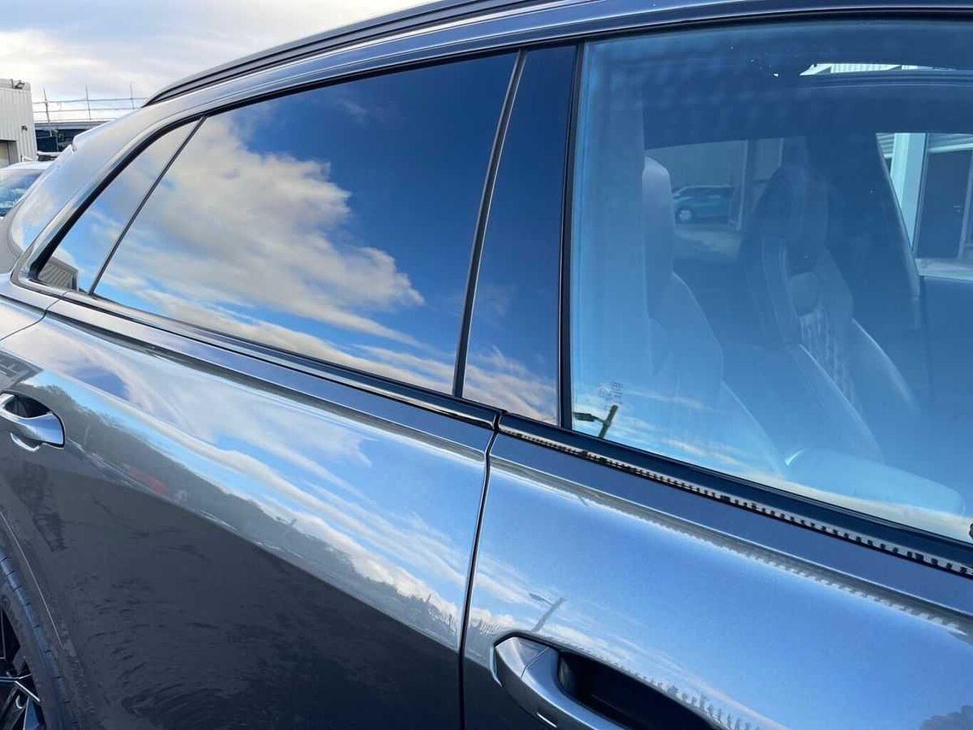 Used Audi Q8 2023 for sale - 76675817: Photo 16