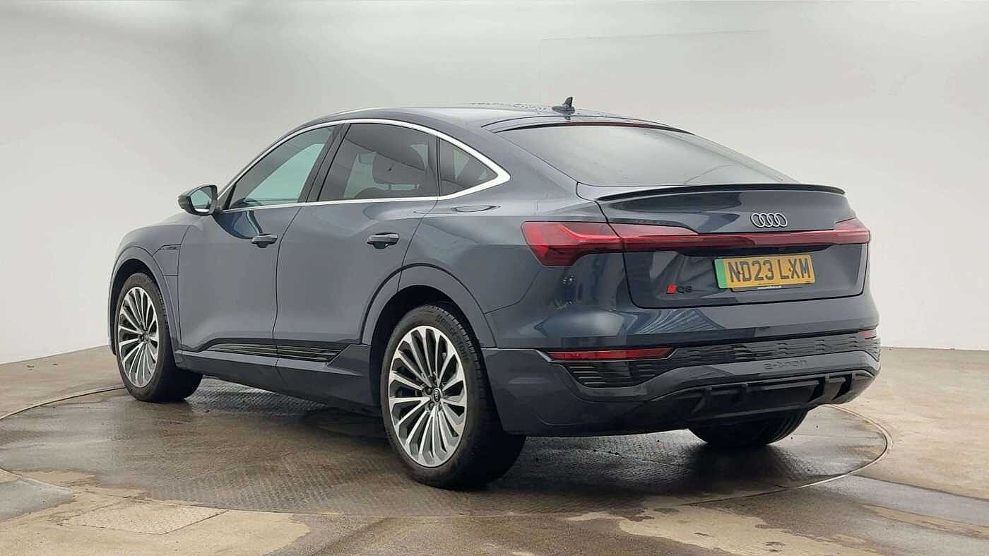 Used Audi Q8 2023 for sale - 76676590: Photo 3