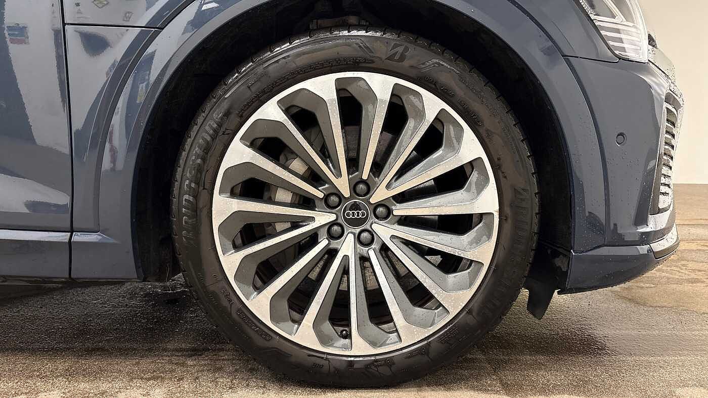 Used Audi Q8 2023 for sale - 76676590: Photo 5