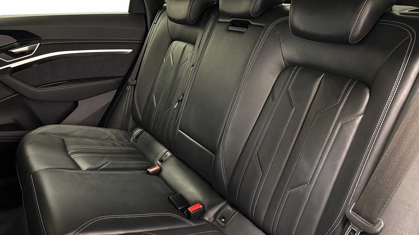 Used Audi Q8 2023 for sale - 76676590: Photo 7