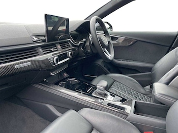 Used Audi RS4 2023 for sale - 76676058: Photo