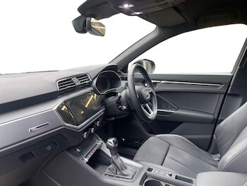 Used Audi Q3 2023 for sale - 78443911: Photo