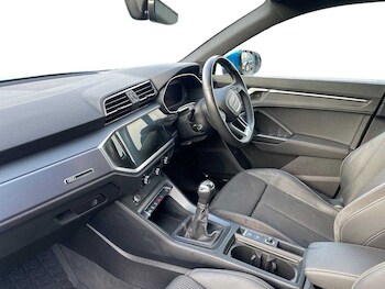 Used Audi Q3 2022 for sale - 77558749: Photo