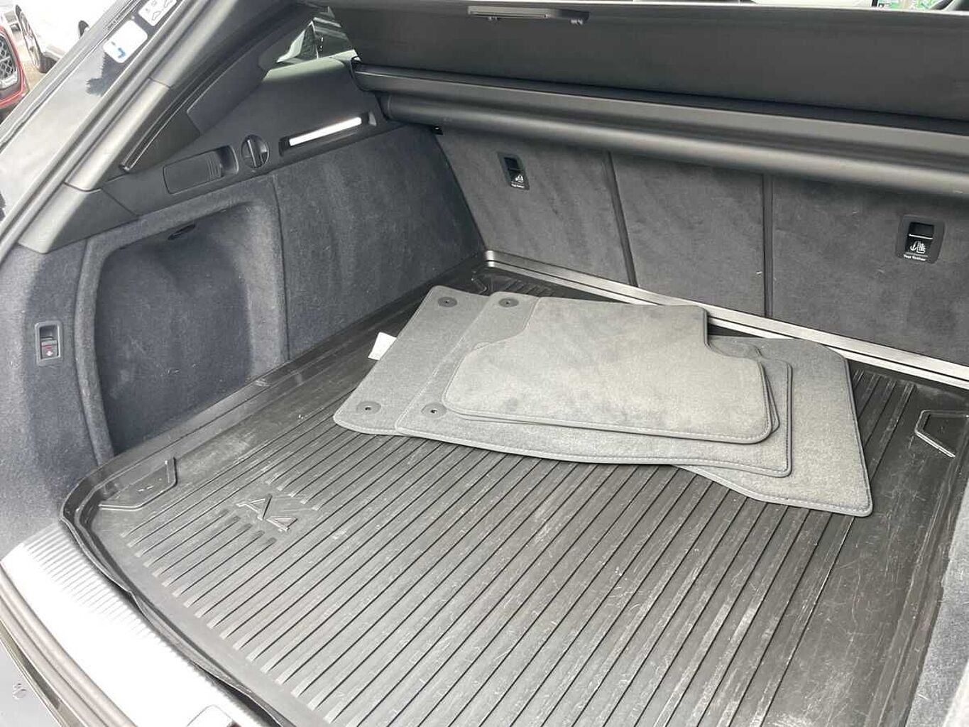 Used Audi RS4 2024 for sale - 76362865: Photo 9