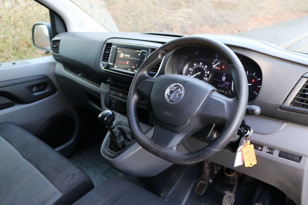 Used Vauxhall Vivaro 2022 for sale - 77571107: Photo 10