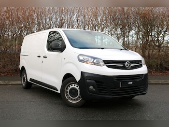 Vauxhall Vivaro feature image