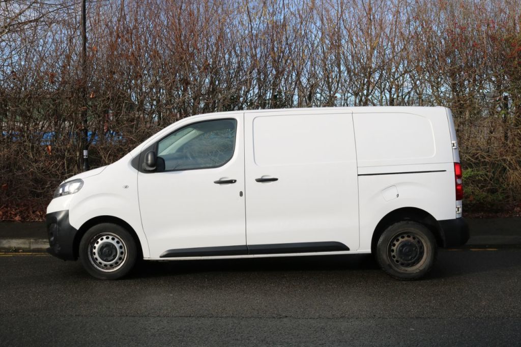 Used Vauxhall Vivaro 2022 for sale - 77571107: Photo 4