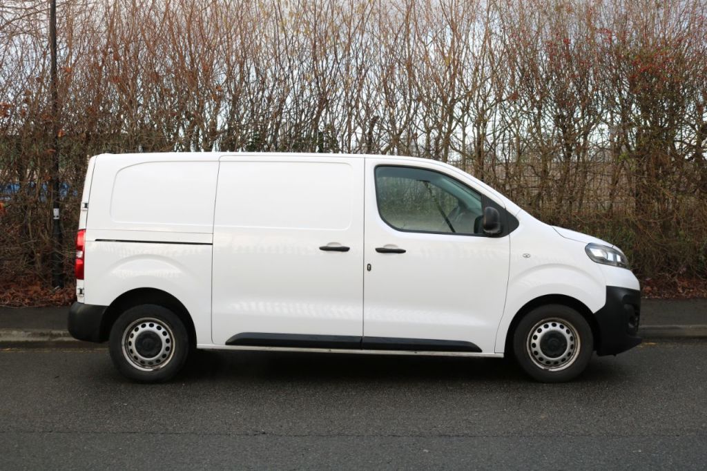Used Vauxhall Vivaro 2022 for sale - 77571107: Photo 8