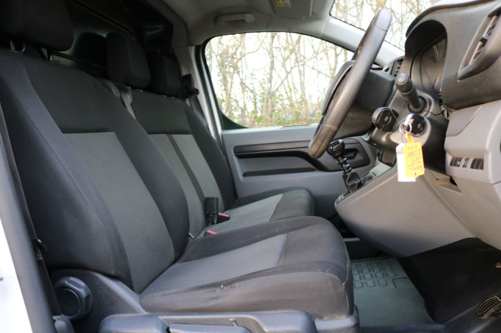 Used Vauxhall Vivaro 2022 for sale - 77571107: Photo 9