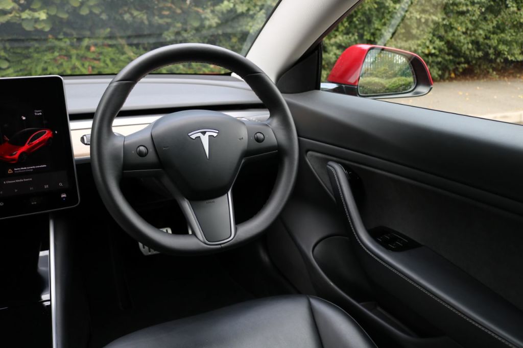 Used Tesla Model 3 2020 for sale - 76068244: Photo 17