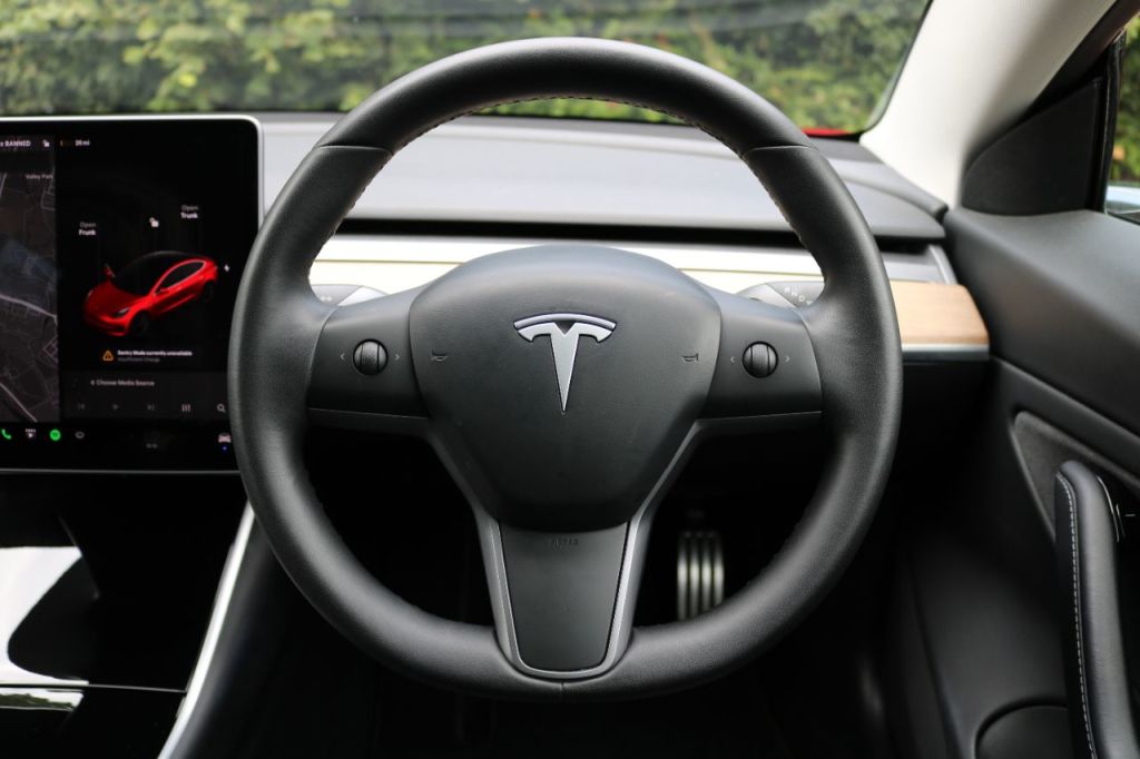 Used Tesla Model 3 2020 for sale - 76068244: Photo 18