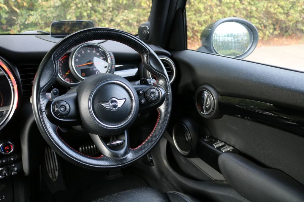 Used MINI Hatch 2015 for sale - 76068237: Photo 13